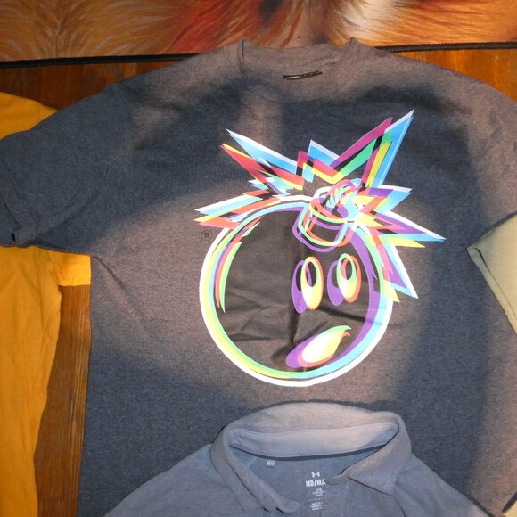 4 Mens Medium The Hundreds Adam Bomb Ed Hardy Johnny Cupcakes Boston T Shirts - Picture 7 of 13